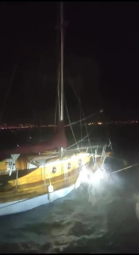 Lodos fırtınası Kuzey Ege’de etkili oluyor