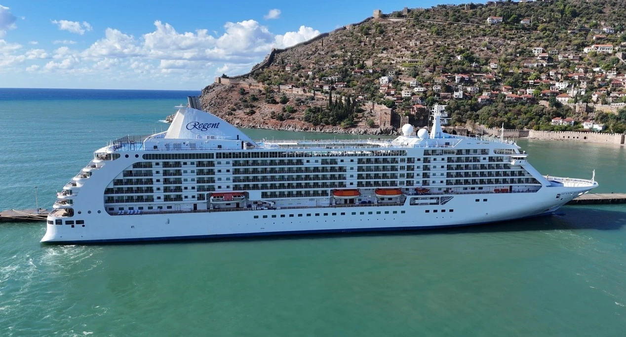 Lüks kruvaziyer 2 sene sonra tekrar Alanya’da
