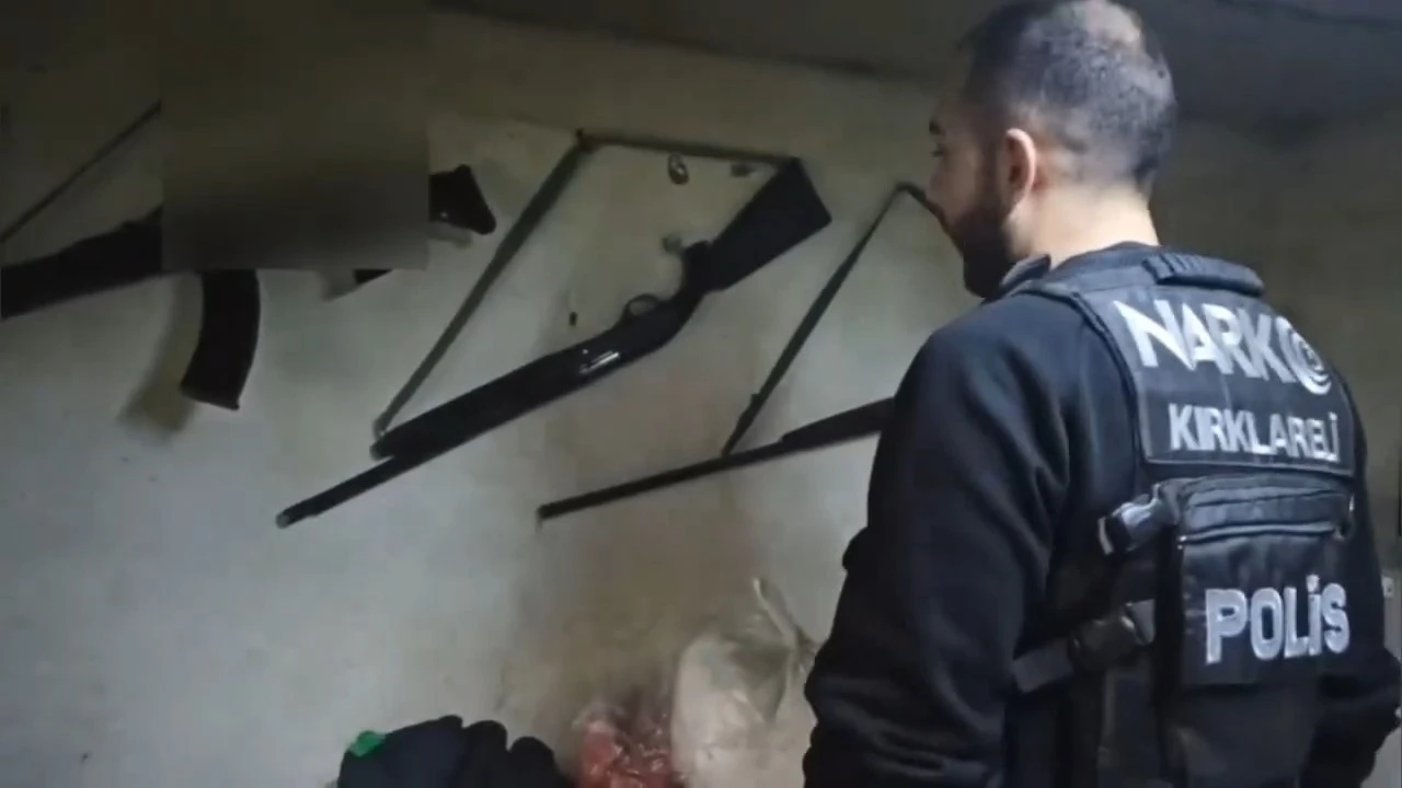 L&uuml;leburgaz&rsquo;da uyuşturucu operasyonunda 3 tutuklama
