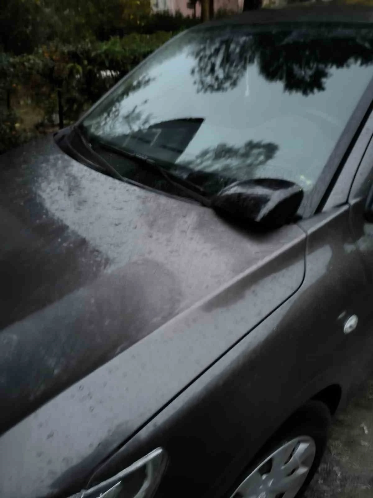 Mahallenin kabusu olan avukat 40 araca zarar verdi
