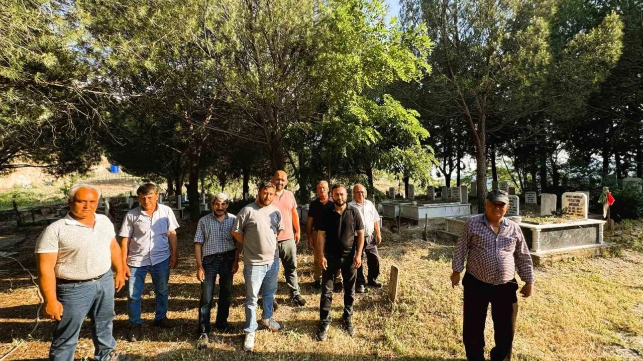 Mahalleye dönüşen bazı köylerde mezarlık sıkıntısı