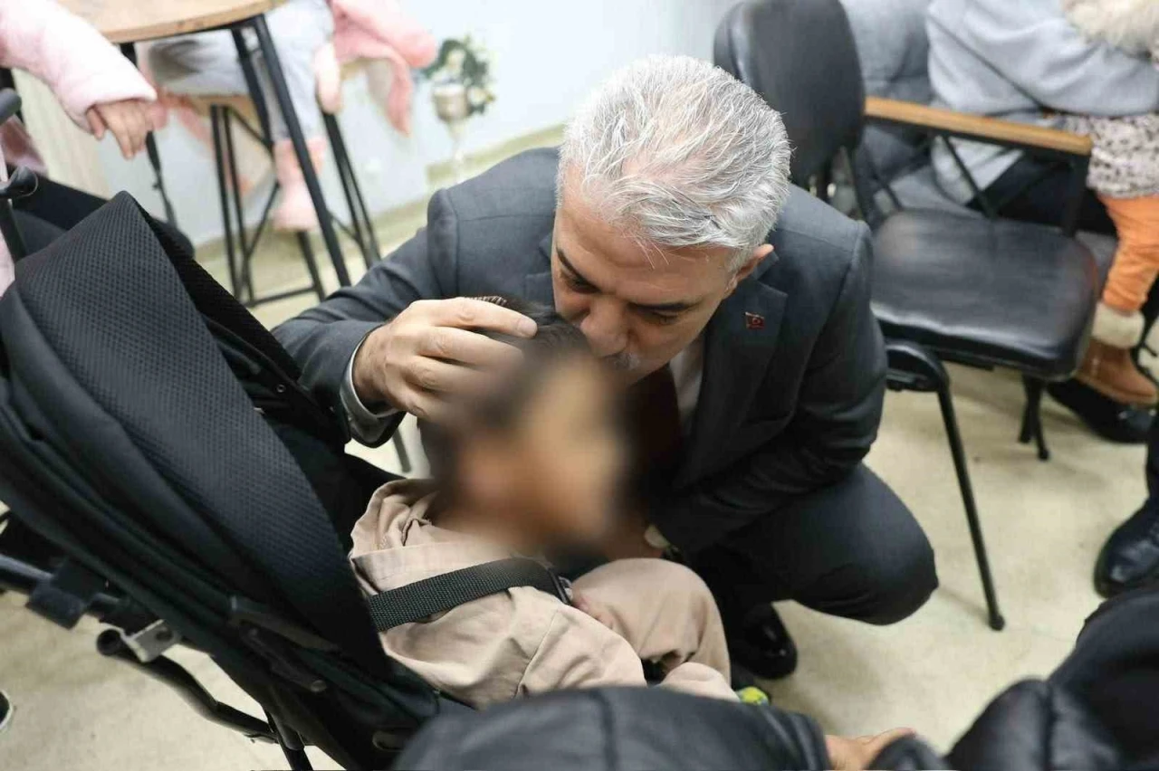 Makas ailesi sevgi evlerindeki &ccedil;ocuklarla bir araya geldi
