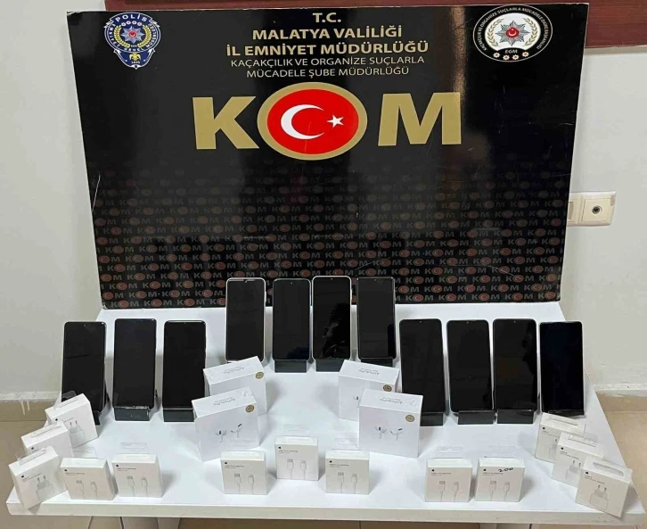 Malatya’da 11 adet kaçak cep telefonu ele geçirildi
