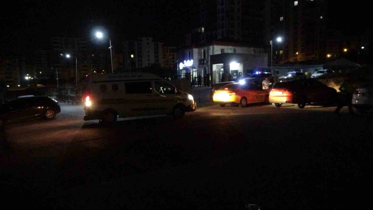 Malatya’da 12 kişinin karıştığı trafik tartışması kanlı bitti: 3 yaralı, 5 gözaltı
