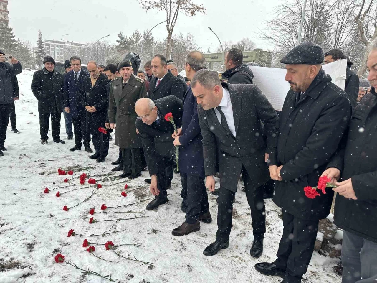 Malatya’da 6 Şubat depreminde hayatını kaybedenler anıldı