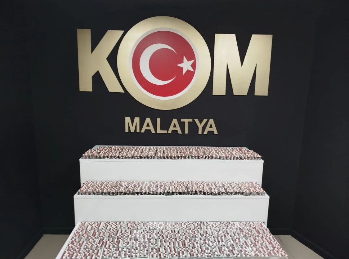 Malatya’da 8 binin üzerinde sentetik hap ele geçirildi
