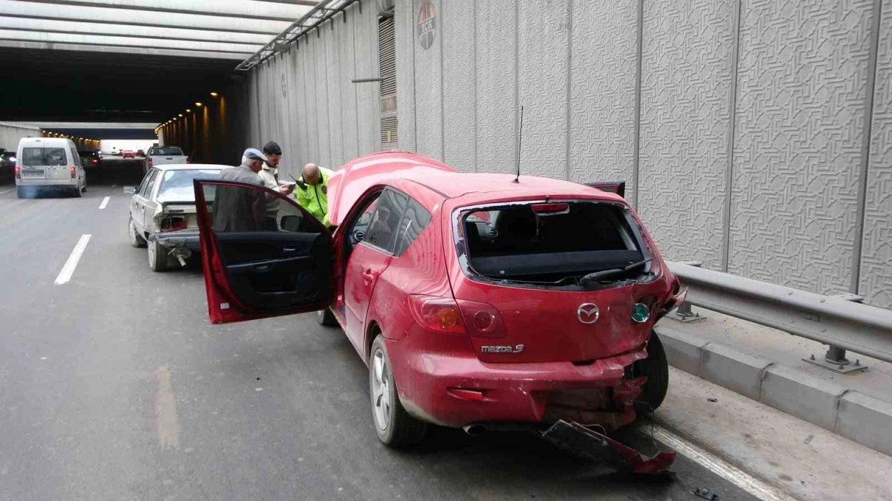 Malatya’da altgeçitte zincirleme kaza: 2 yaralı