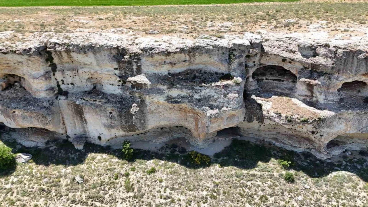 Malatya&rsquo;da Anadolu&rsquo;nun en eski resimli mağaralarından biri bulundu
