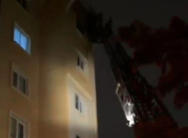 Malatya’da apartman yangını: Hamile kadın ve eşi hastaneye kaldırıldı
