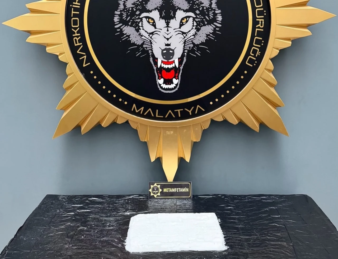 Malatya&rsquo;da ara&ccedil;ta 1 kilo metamfetamin ele ge&ccedil;irildi
