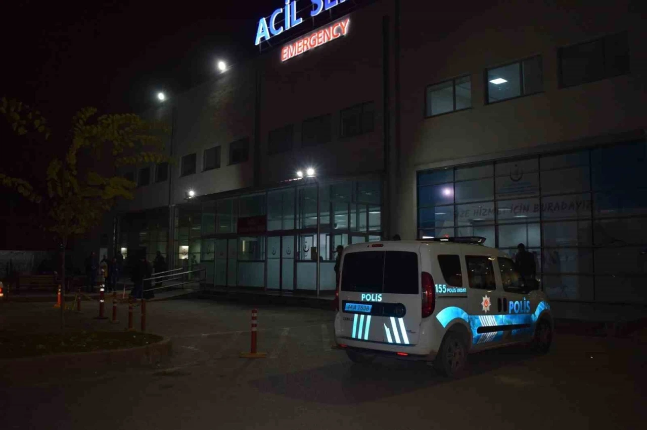 Malatya’da bir kişi tartıştığı eşini silahla yaraladı
