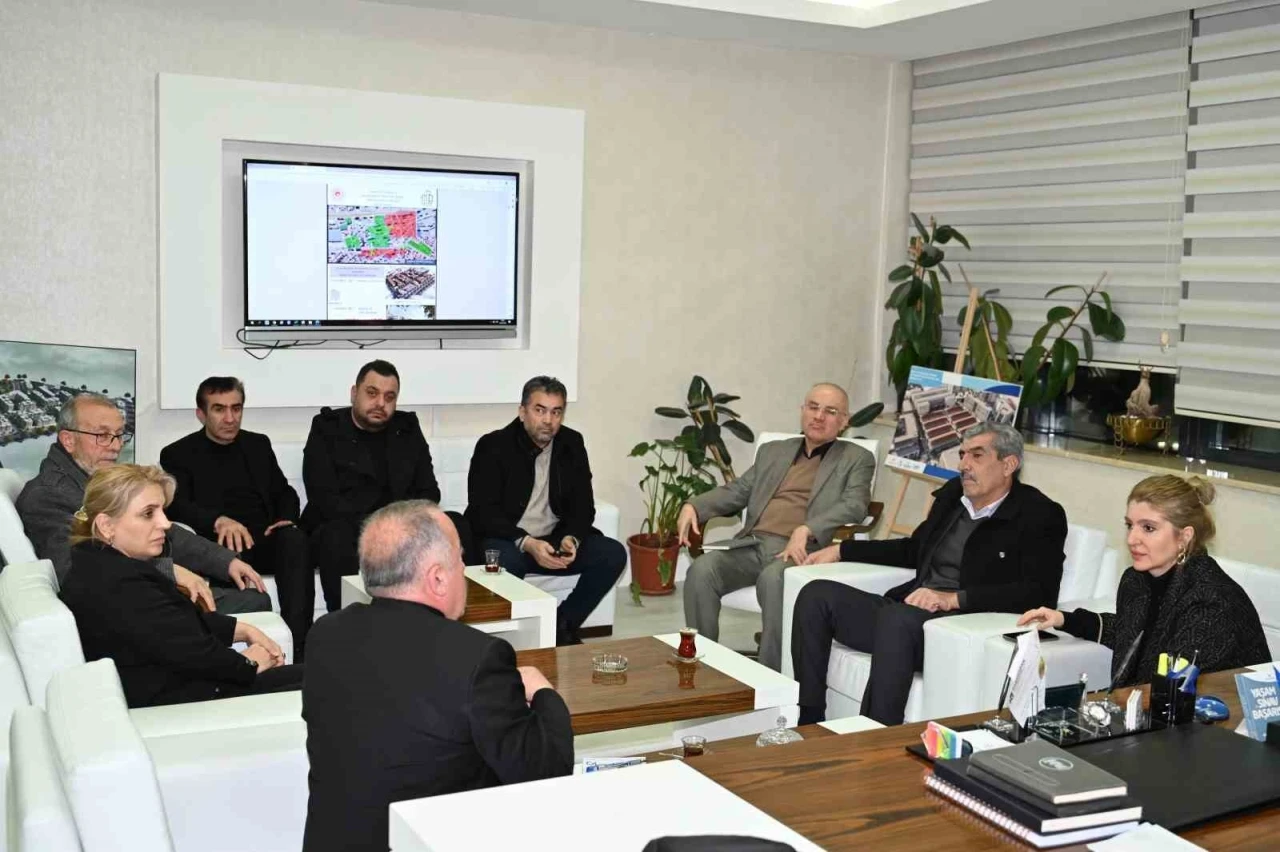 Malatya&rsquo;da d&ouml;n&uuml;ş&uuml;m toplantısı
