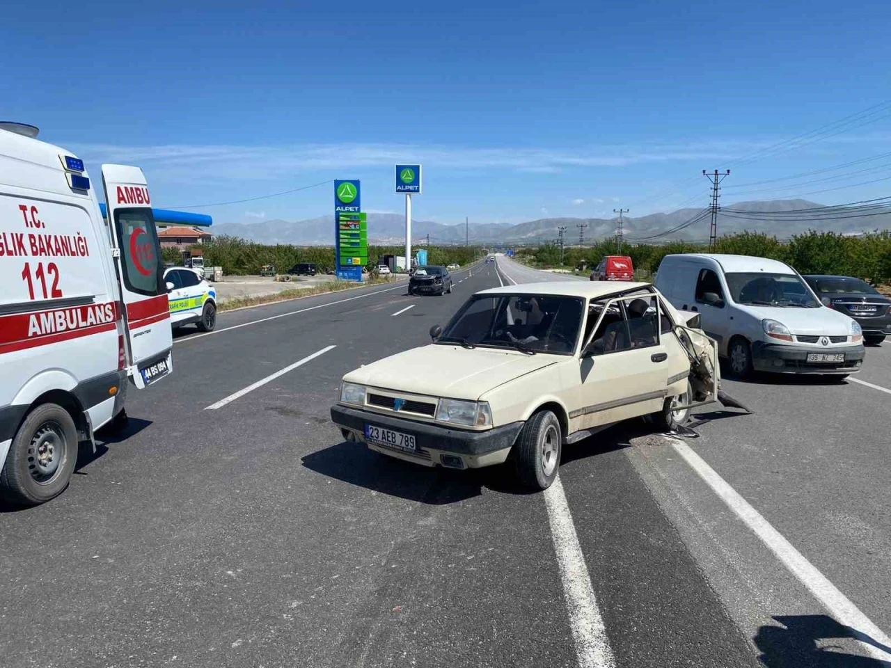 Malatya’da iki otomobil çarpıştı: 4 yaralı
