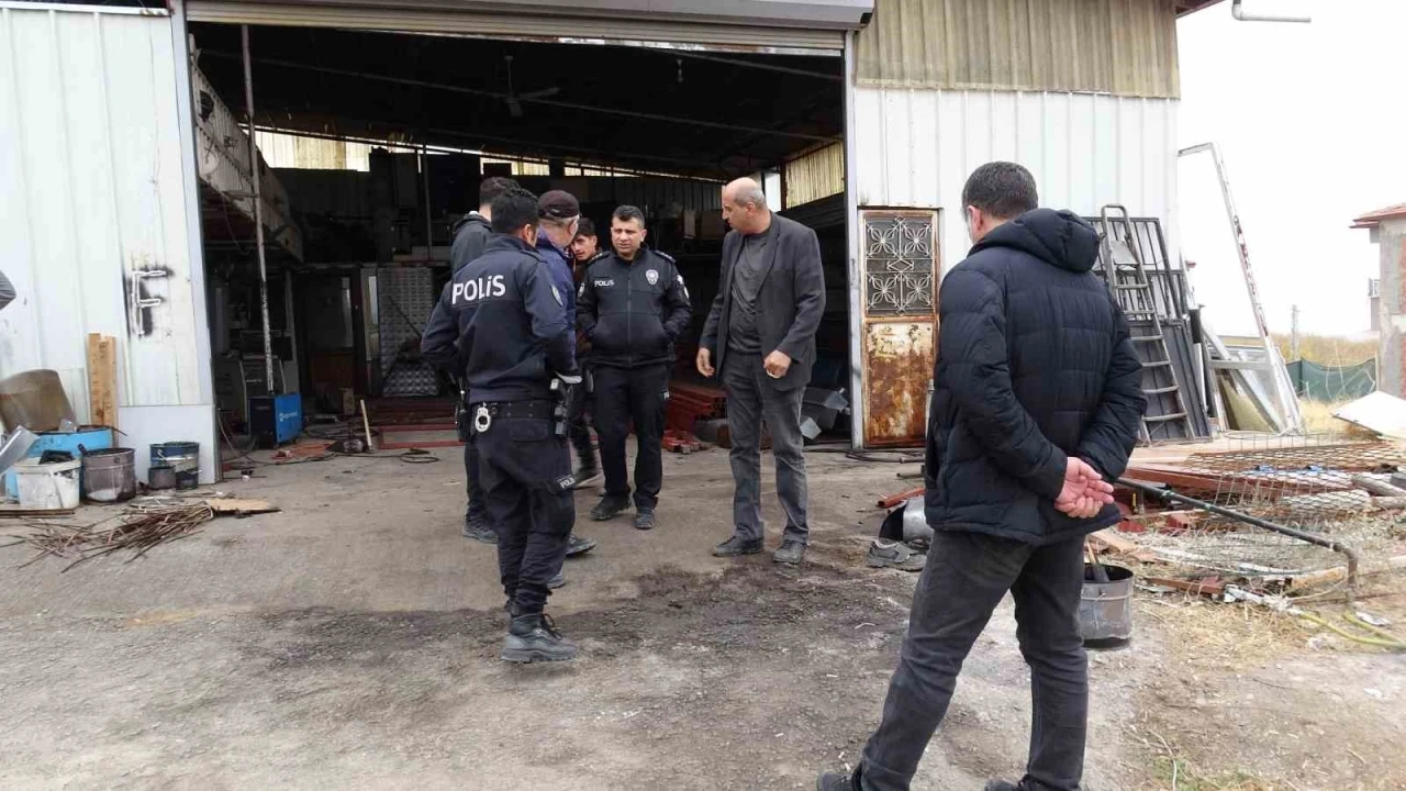 Malatya’da ısınmak için ateşe tiner döken 2 öğrenci yaralandı
