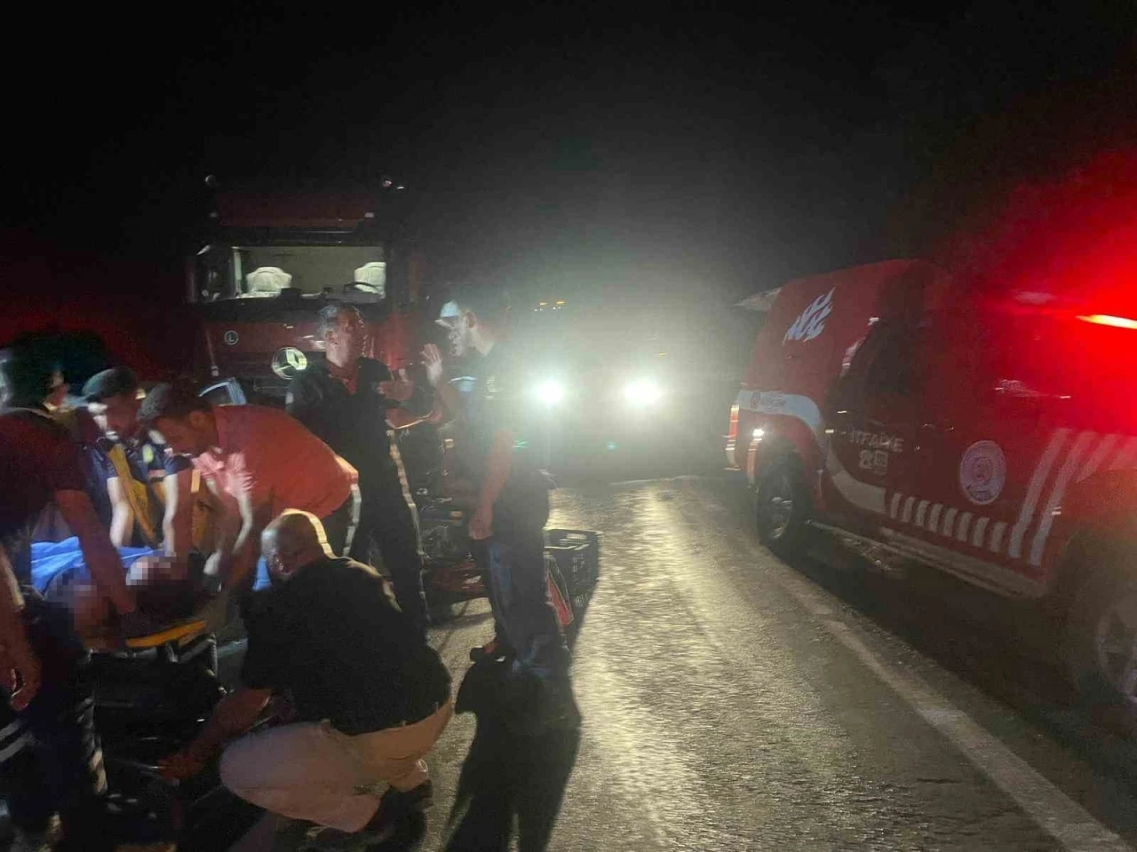 Malatya&rsquo;da tır ile otomobil &ccedil;arpıştı: 3 &ouml;l&uuml;, 1 yaralı
