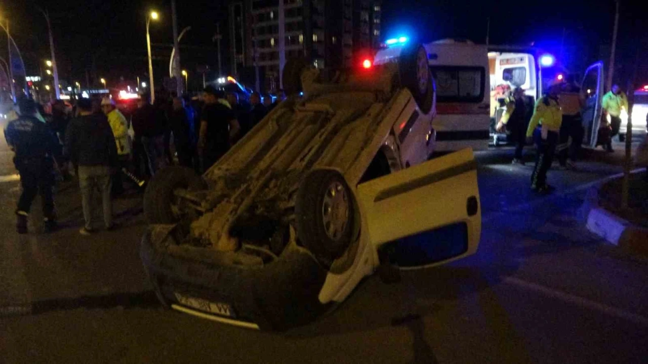Malatya’da üç aracın karıştığı kazada 4 kişi yaralandı
