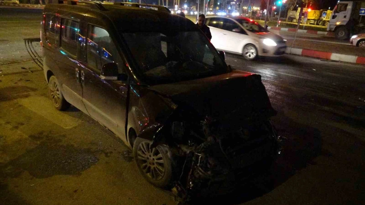 Malatya&rsquo;da &uuml;&ccedil; ayrı kaza: 5 yaralı
