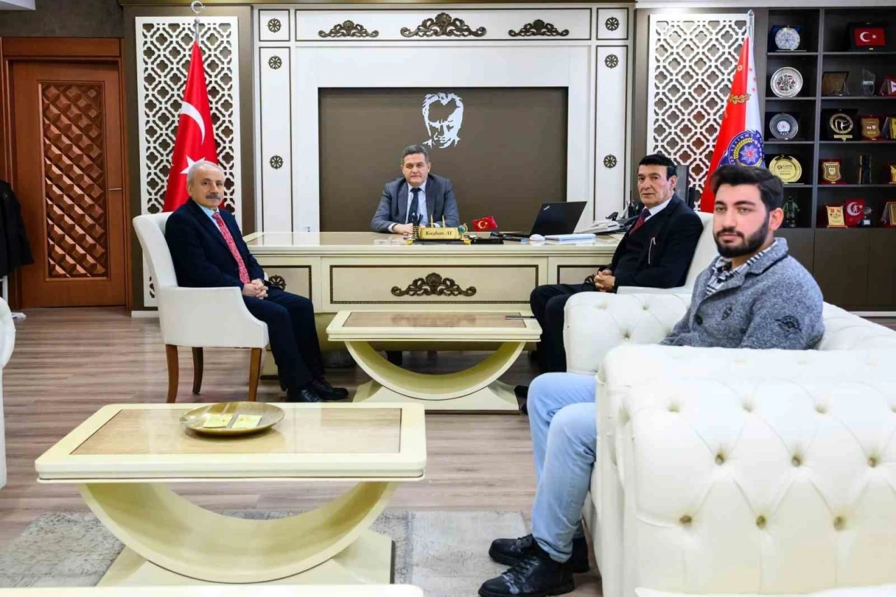 Malatya Gazeteciler Cemiyeti&rsquo;nden Emniyet M&uuml;d&uuml;r&uuml; Kayhan Ay&rsquo;a ziyaret
