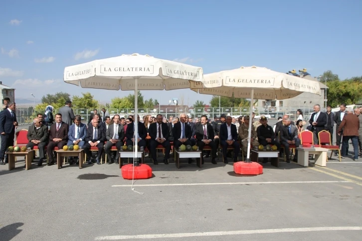 Malazgirt&rsquo;te &ldquo;1. Kavun Festivali&rdquo; d&uuml;zenlendi
