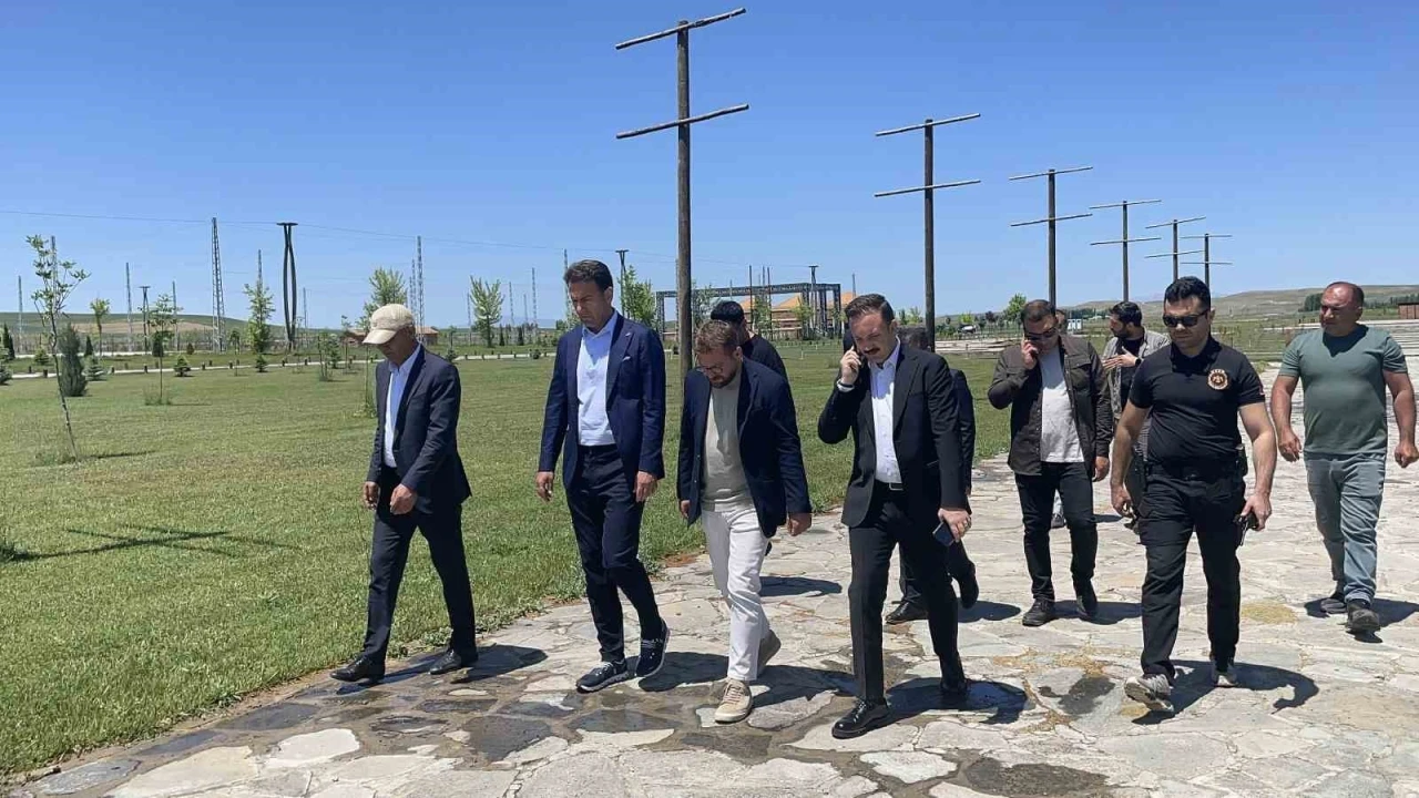 Malazgirt’te kutlama hazırlıkları başladı
