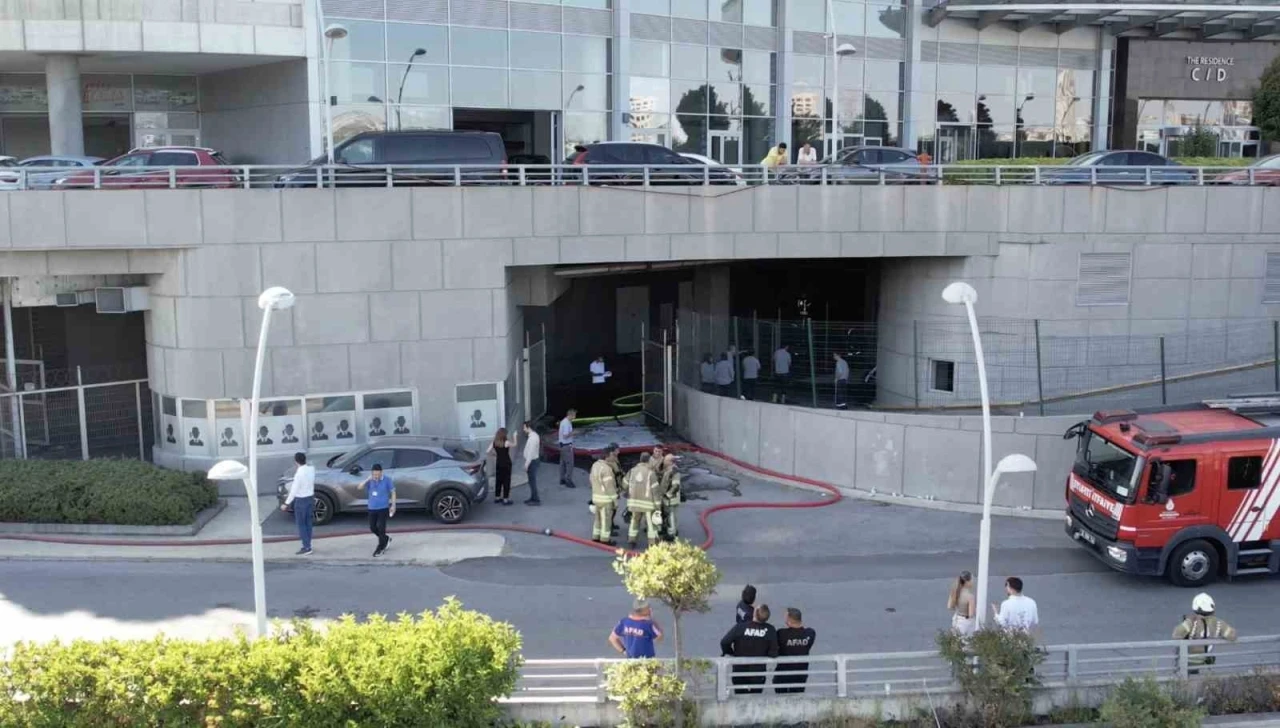 Mall of İstanbul’da yangın paniği
