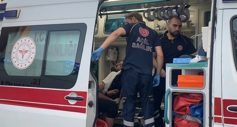 Maltepe’de servis otobüsü şarampole yuvarlandı: 8 yaralı
