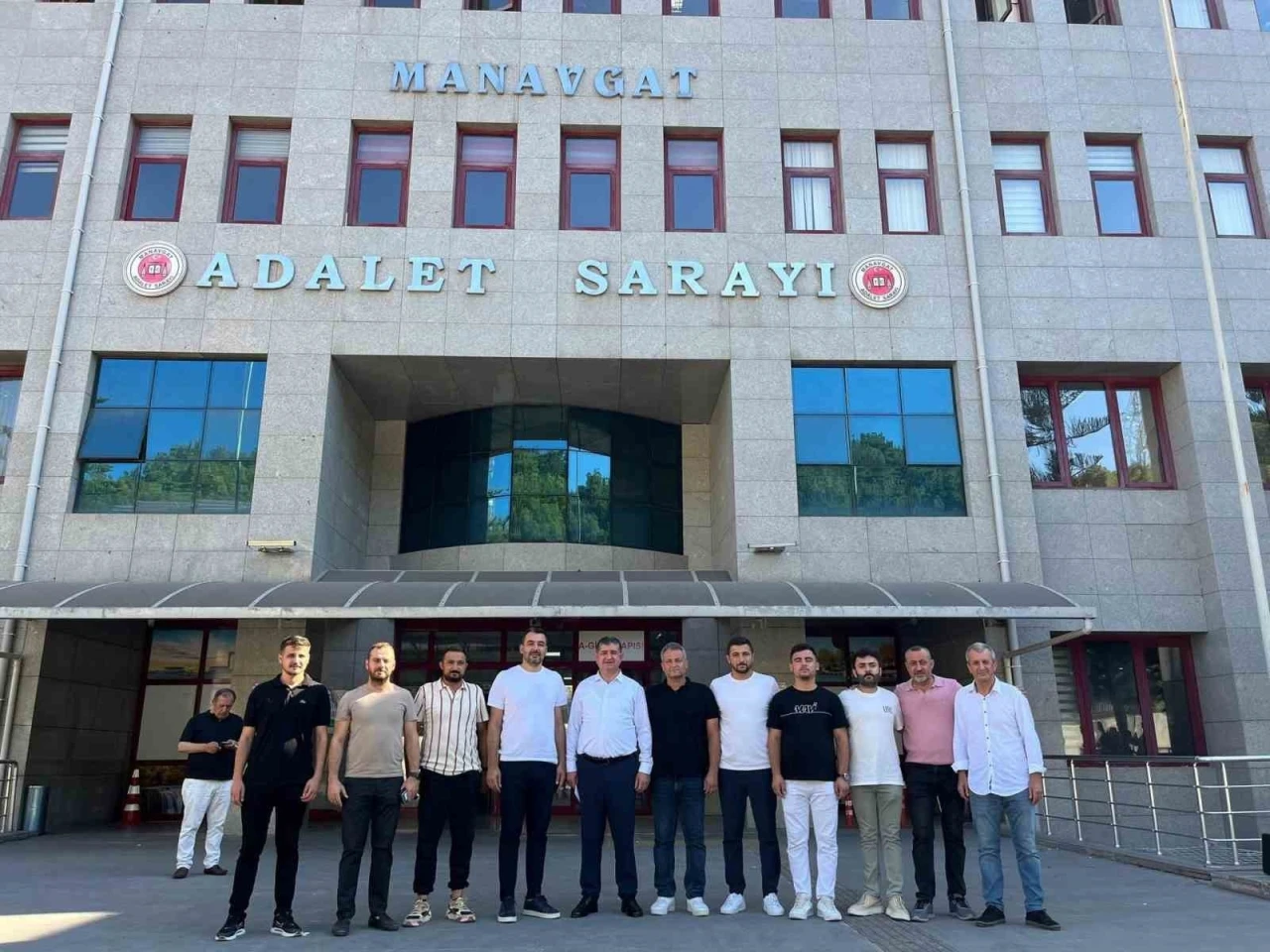 Manavgat Belediyesi’nde istifa eden meclis üyeleri yerine yedekleri davet edildi
