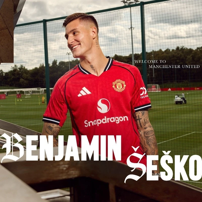 Manchester United, Benjamin Sesko’yu kadrosuna kattı
