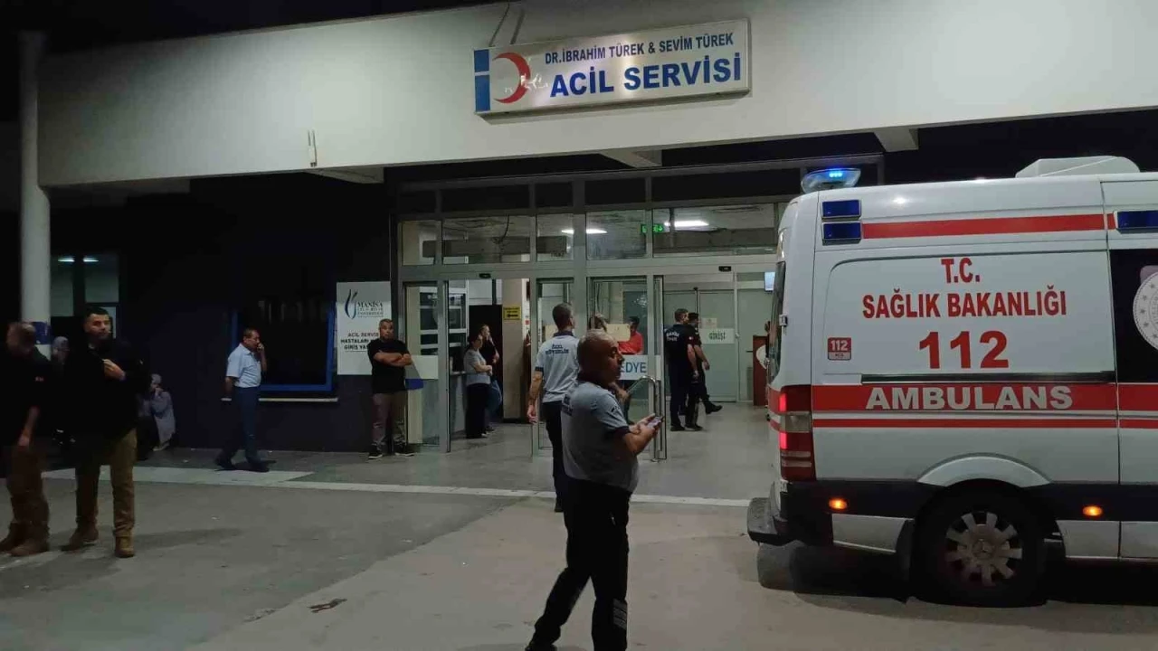 Manisa Büyükşehir Belediye Başkanı Ferdi Zeyrek elektrik çarpması sonucu hastaneye kaldırıldı
