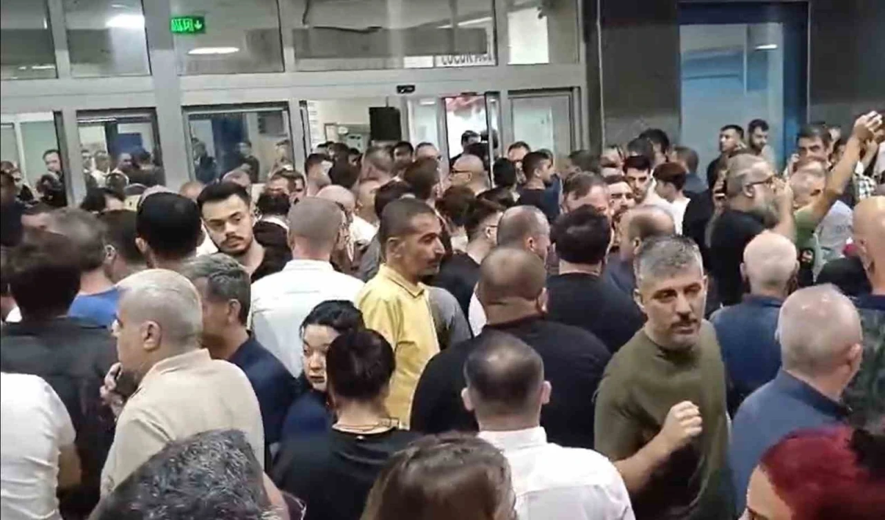 Manisa Büyükşehir Belediye Başkanı Zeyrek yoğun bakıma alındı
