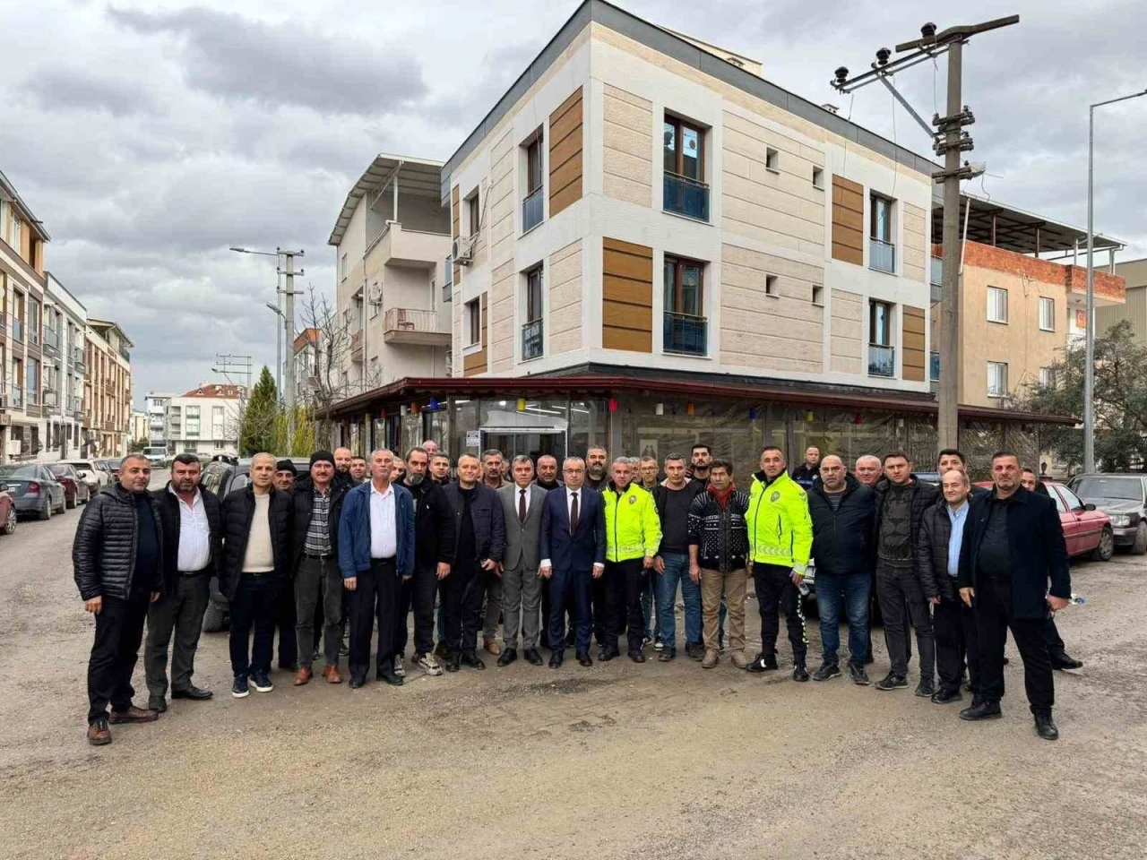 Manisa B&uuml;y&uuml;kşehir Belediyesi, Servis Şof&ouml;rlerinin Taleplerini Dinledi
