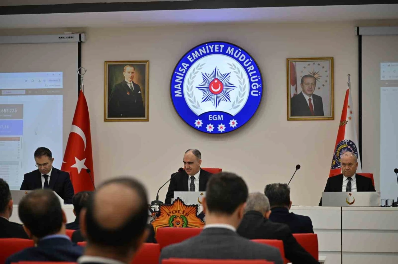 Manisa&rsquo;da 61 milyar TL&rsquo;lik 422 kamu yatırım projesi y&uuml;r&uuml;t&uuml;l&uuml;yor
