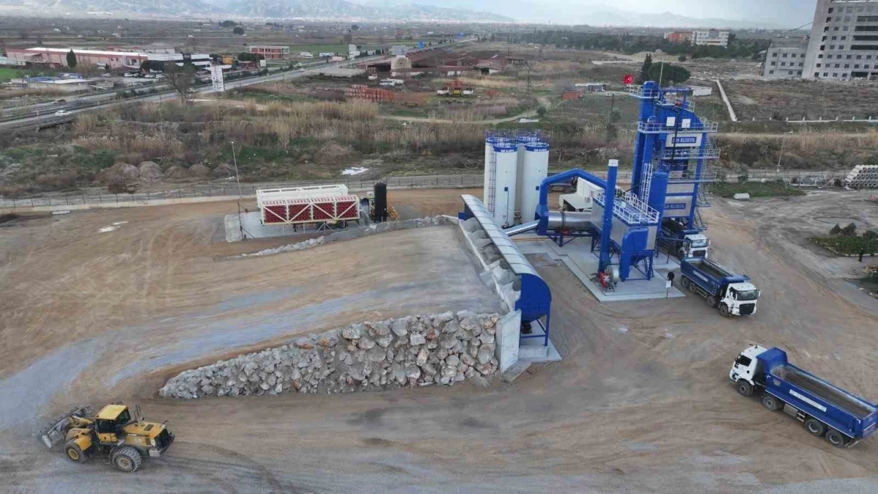 Manisa&rsquo;da asfalt seferberliği: Hedef 120 bin ton
