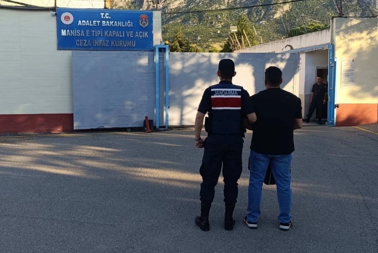 Manisa’da FETÖ üyesi aranan şahıs yakalandı
