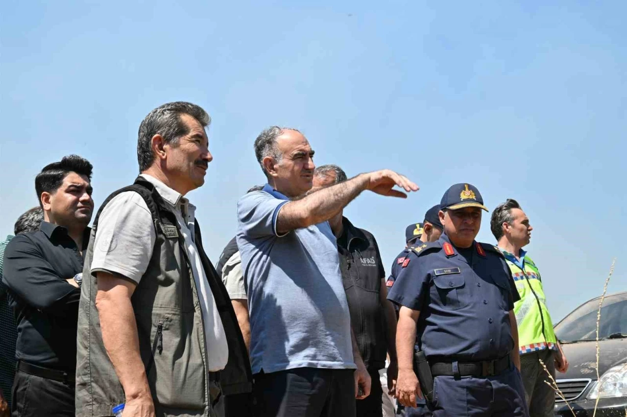 Manisa’daki orman yangınlarıyla yoğun mücadele devam ediyor

