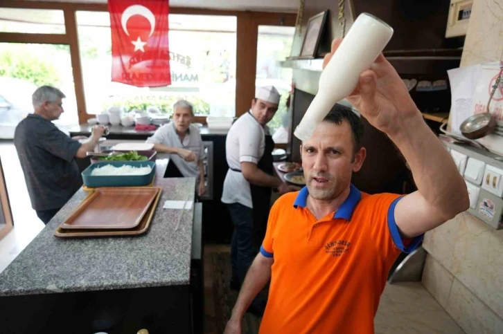 Manisa Kebabı’nın yeni ekürisi dökülmeyen ayran
