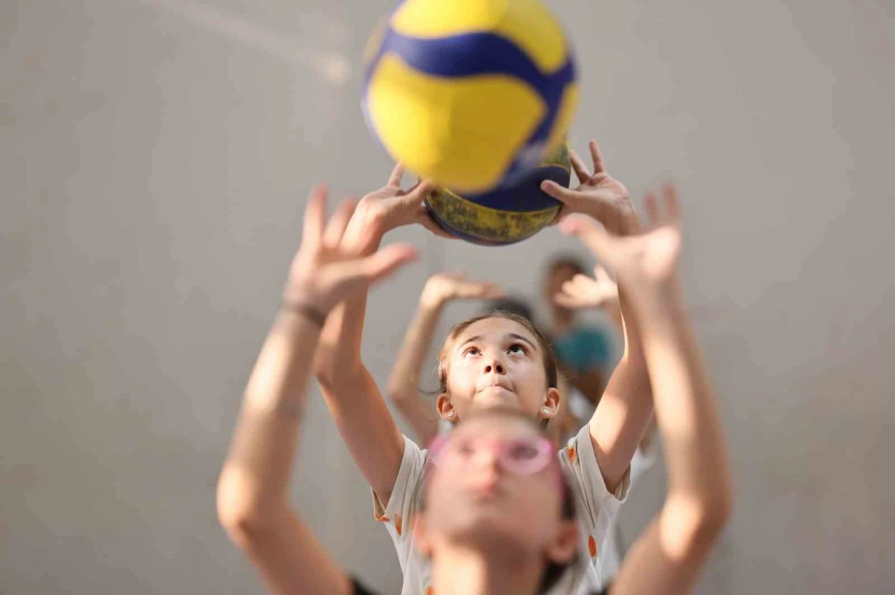 Manisa’nın 17 ilçesinde yaz tatili sporla geçecek
