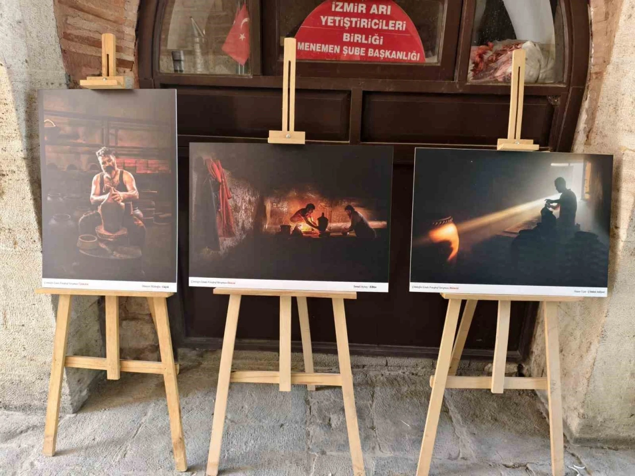 Manisalı fotoğrafçılar Menemen’de ödüllerini aldı

