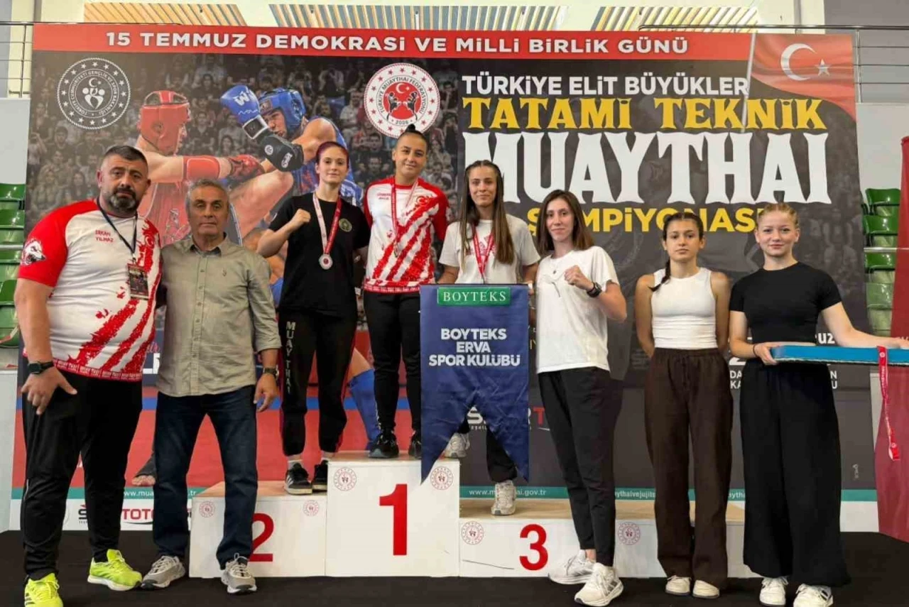 Manisalı muaythaiciler T&uuml;rkiye Şampiyonası&rsquo;na damga vurdu
