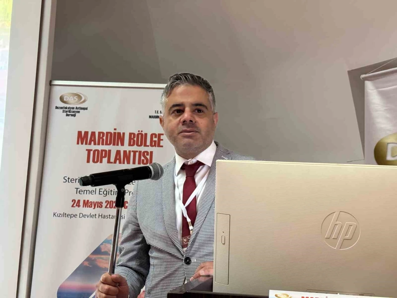 Mardin’de 350 sağlık çalışanının katılımı ile sterilizasyon ve dezenfeksiyon eğitimi verildi
