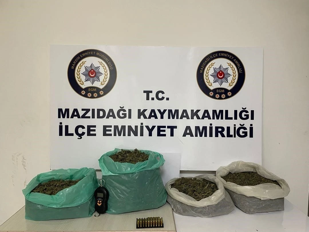 Mardin&rsquo;de 4 kilo 636 gram uyuşturucu ele ge&ccedil;irildi: 2 g&ouml;zaltı
