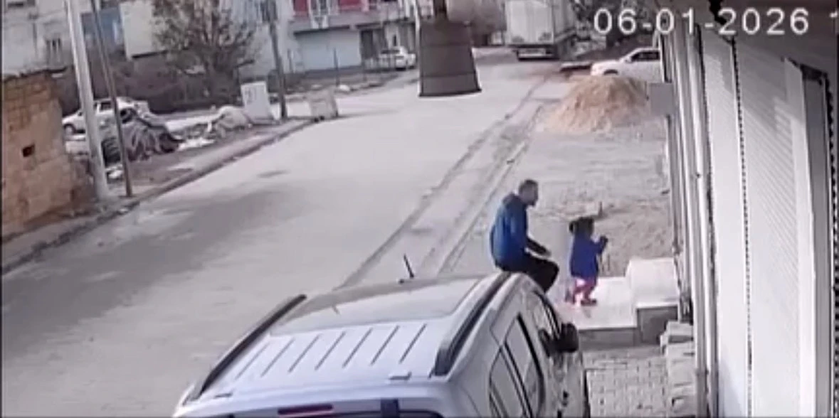 Mardin&rsquo;de bebekli anneye ve &ccedil;ocuğa saldıran şahıs tutuklandı
