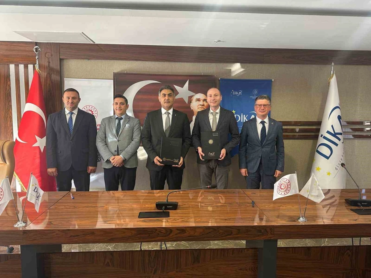 Mardin’de &quot;Lojistik Üssü Projesi&quot; için imzalar atıldı
