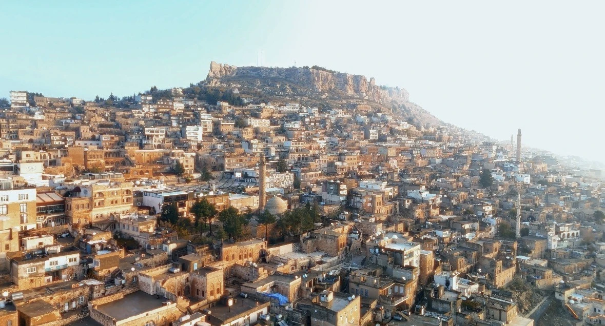 Mardin’de sis tarihle buluştu, ortaya kartpostallık görüntüler çıktı
