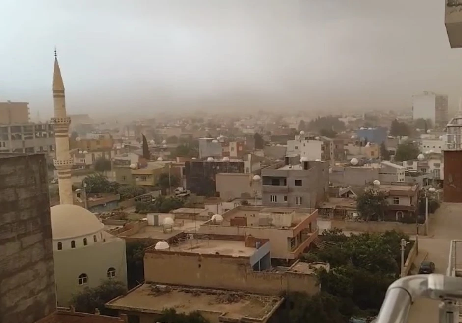 Mardin’de toz taşınımı günlük yaşamı olumsuz etkiledi
