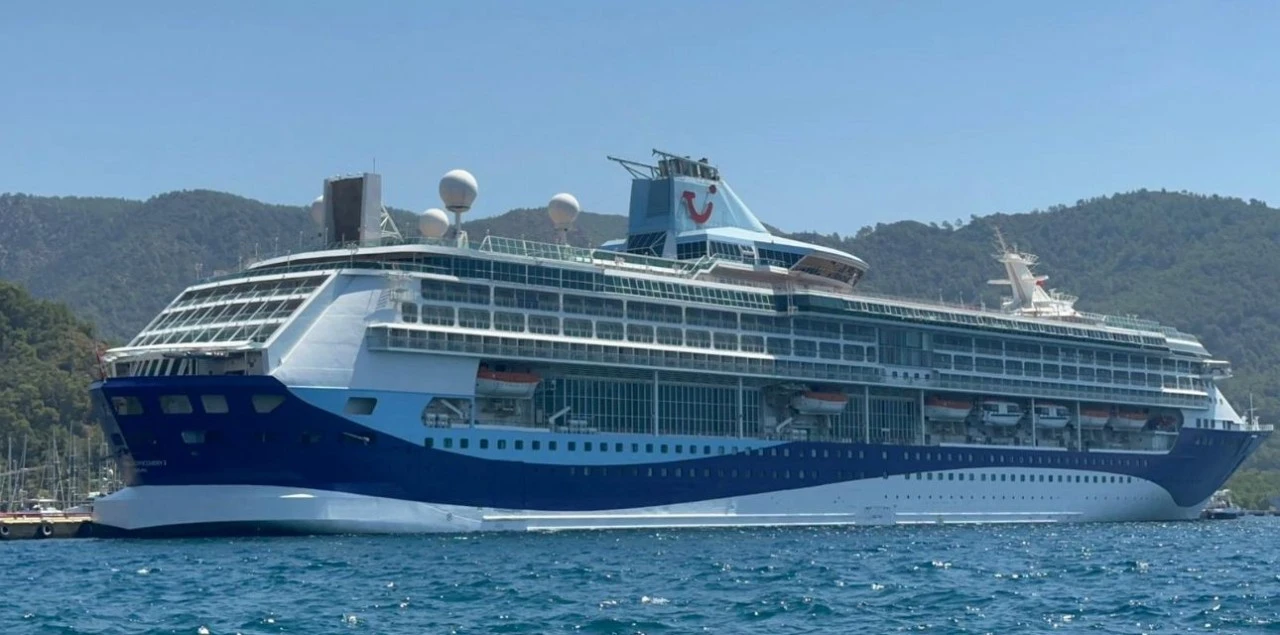 Marella Discovery 2 kruvaziyeri 1840 yolcusu ile Marmaris’e geldi