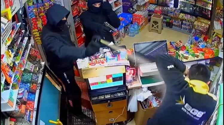 Market sahibine dehşeti yaşatan gasp&ccedil;ılar tutuklandı
