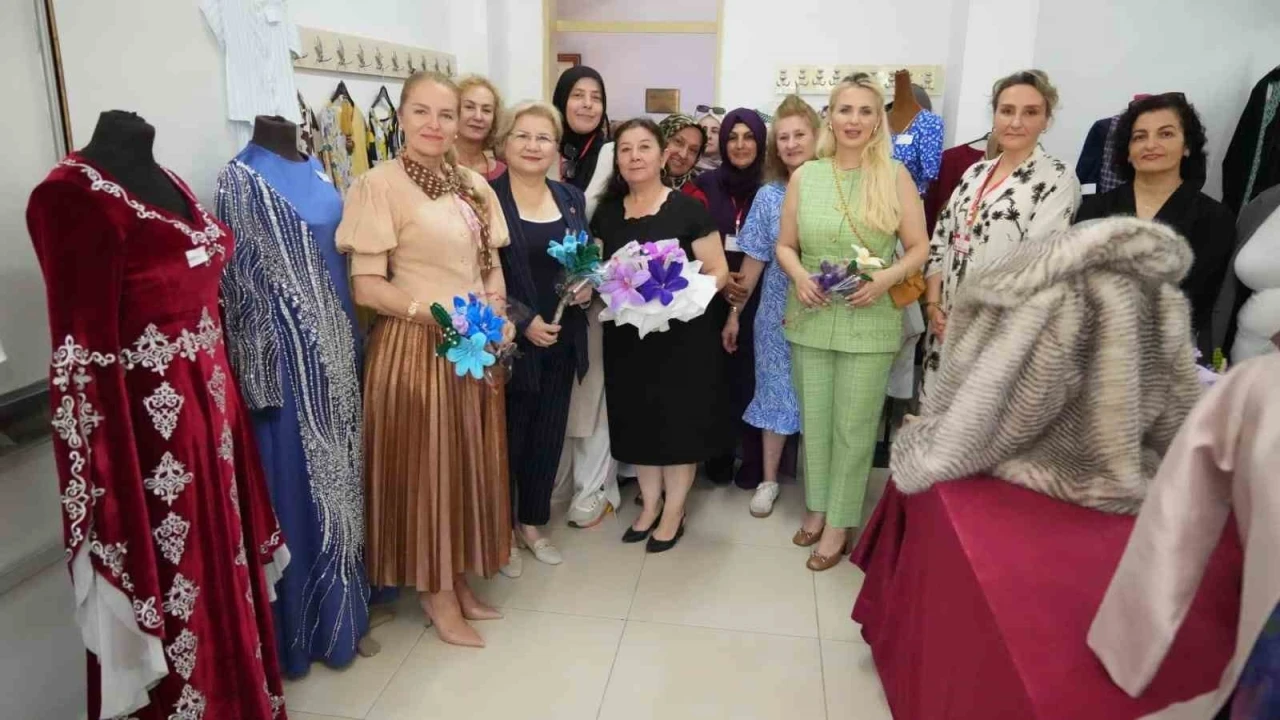 Marmaraereğlisi&rsquo;nde Hayat Boyu &Ouml;ğrenme Haftası sergisi a&ccedil;ıldı
