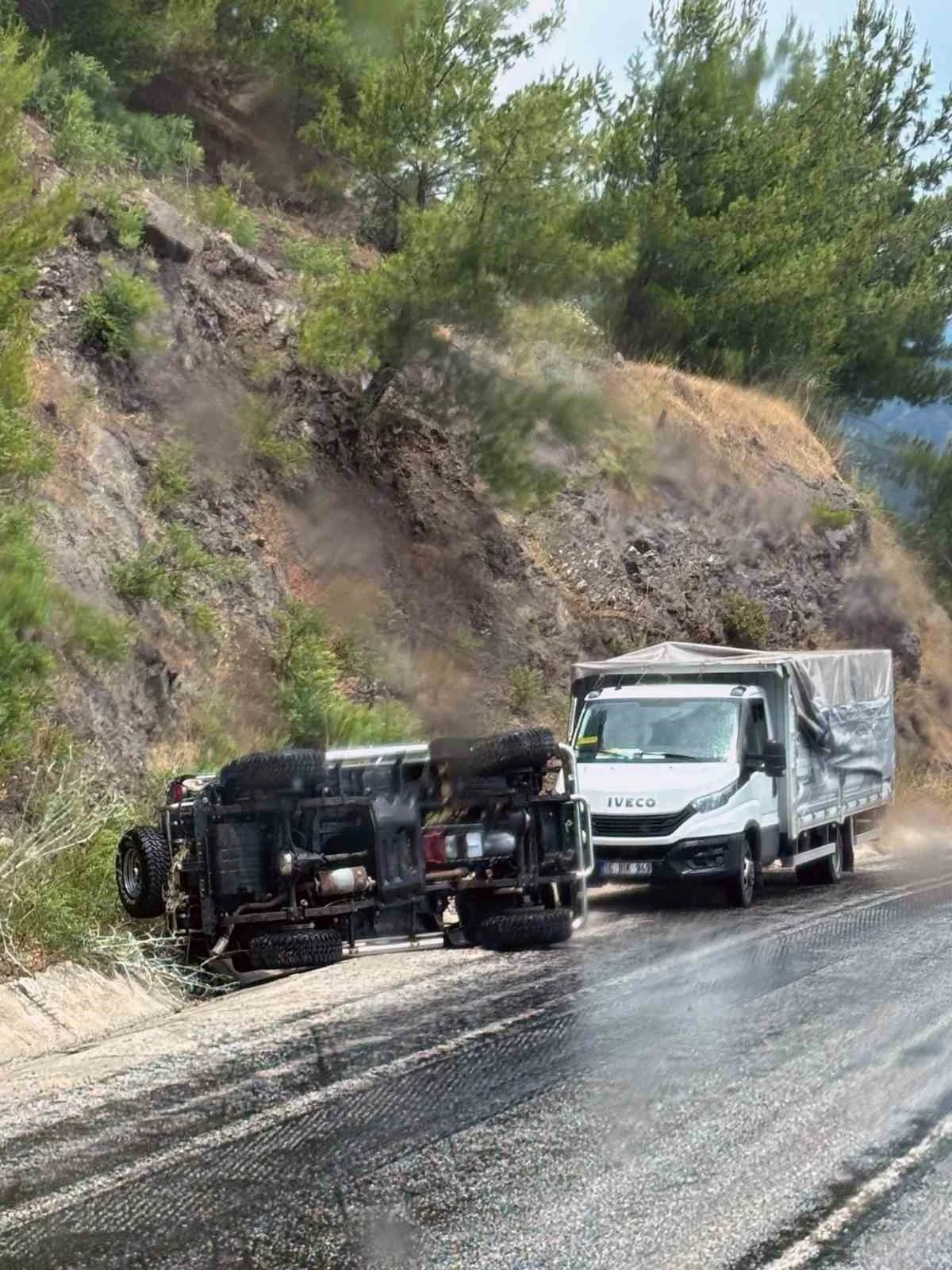 Marmaris-Datça karayolunda kaza: 2 yaralı
