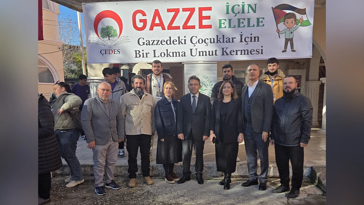 Marmaris İmam Hatip Lisesi &ouml;ğrencilerinden Filistin yararına kermes